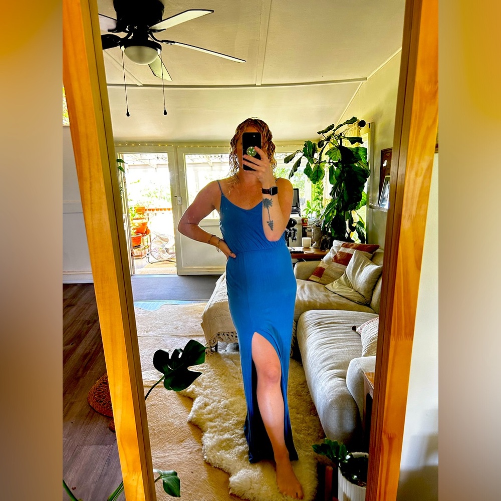 Lulus Maxi dress with slit